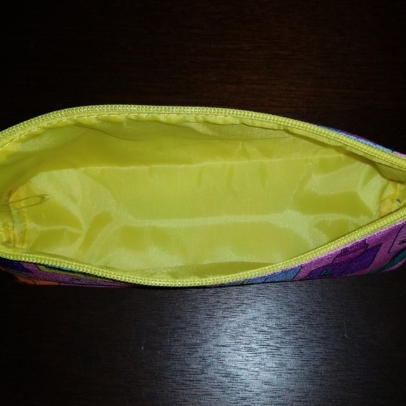 Clinique Makeup Bag - Picture 2 of 2